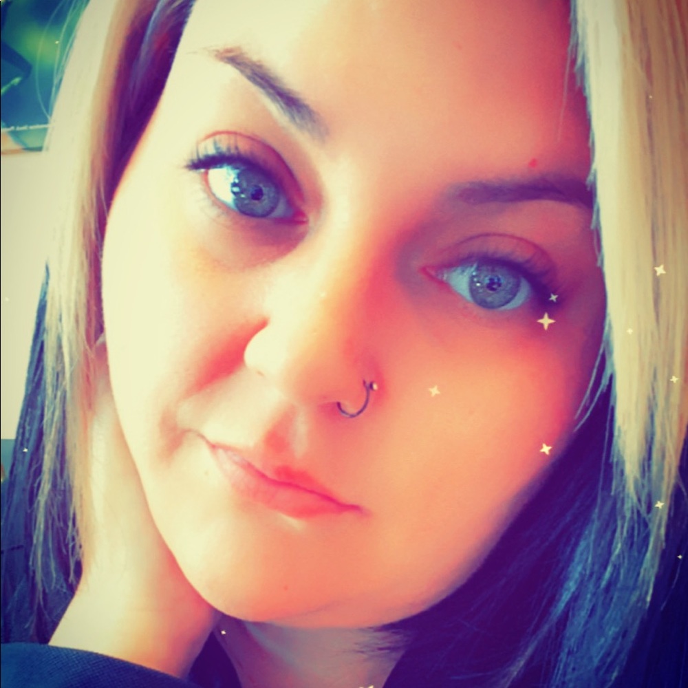 Meet your Posher, Amanda